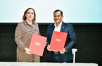 El convenio fue rubricado por el director general de la DIDA, Elías Báez, y la rectora interina del INTEC, Alliet Ortega Rabassa, durante un acto celebrado en la sede universitaria.