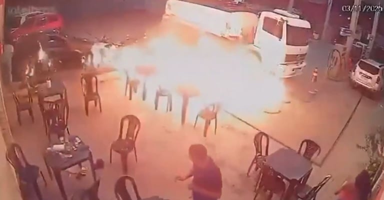 Joven provoca incendio en gasolinera por encender cigarro