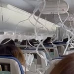 Testigos a bordo reportaron gritos, pánico, y el despliegue inmediato de máscaras de oxígeno, mientras el avión perdía altitud en segundos.