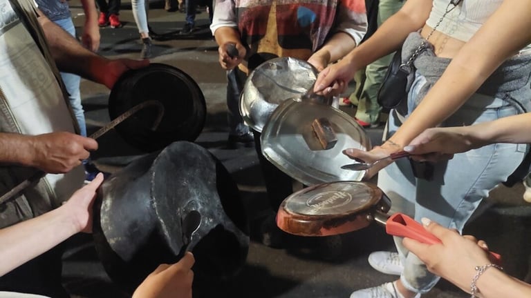 Hasta 16 horas sin luz: residentes de Nuevas Terrazas protestan con cacerolazo