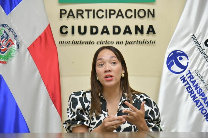 Durante el informe, la organización calificó el caso SENASA como “el más escandaloso y uno de los más graves de la historia nacional”, al considerar que vulneró un derecho fundamental como la salud.