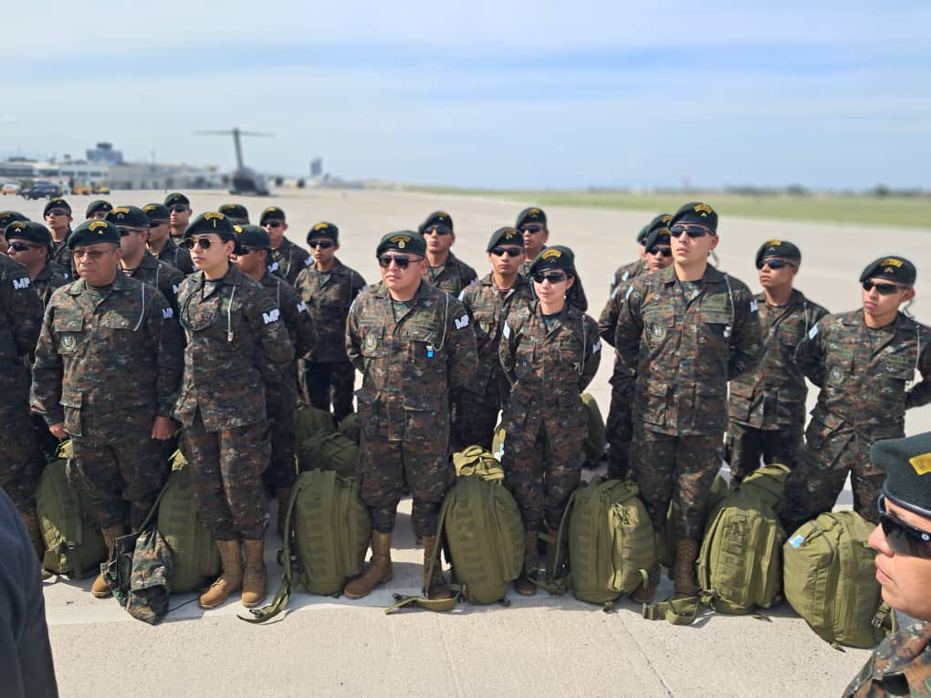 Llegan a Haití 75 militares guatemaltecos y 8 salvadoreños
