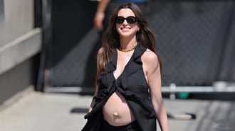 Anne Hathaway reveló el síntoma “más descabellado” que ha experimentado durante su tercer embarazo