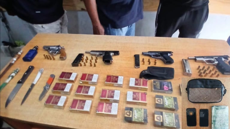 VIDEO: Ocupan armas, cocaína y detienen varias personas durante operativos en Barahona