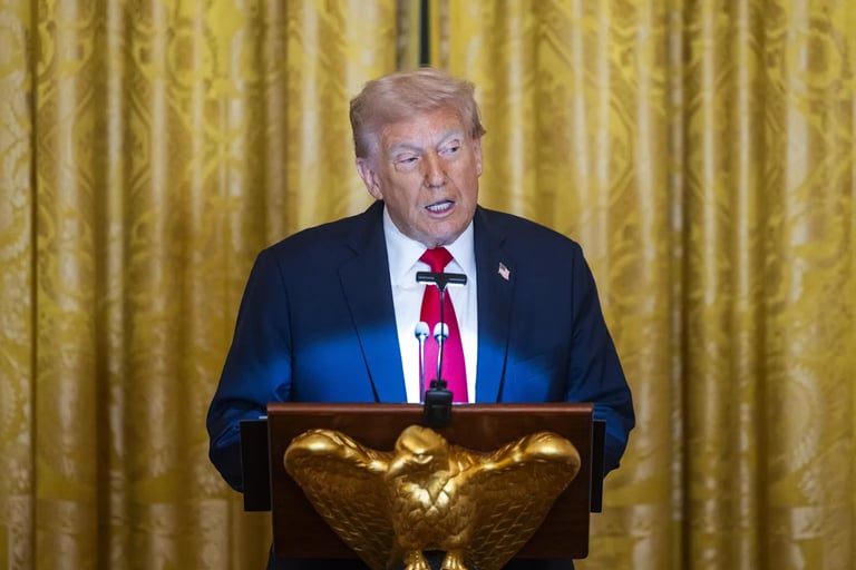 Trump amenaza con matar a miembros de Hamás si continúan ejecuciones en Gaza