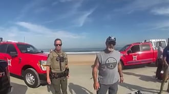 Camioneta atropella a turista mientras descansaba en una playa de Florida