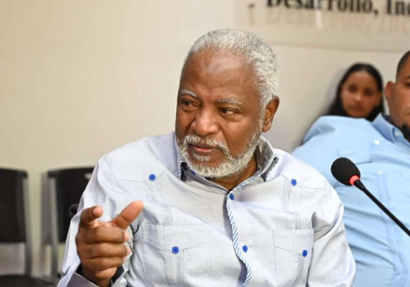 Edwin Paraison advierte sobre el papel de El Salvador en la lucha contra las bandas en Haití