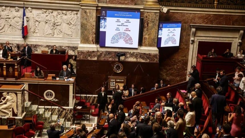 Francia aprueba la eutanasia y el suicidio asistido tras histórica votació