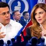El cónsul Jesús Vásquez, uno de los dirigentes fundadores del PRM y simpatizante de las aspiraciones de Carolina Mejía, cuestionó la vinculación partidaria del ministro de Turismo, David Collado, al afirmar que no es miembro de esa organización ni ha desempeñado funciones orgánicas en sus estructuras.