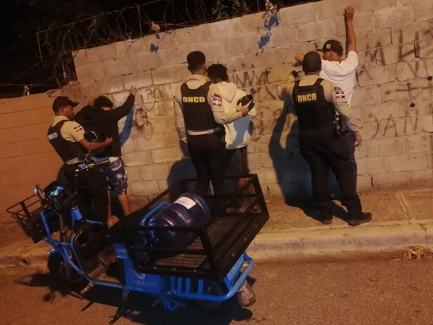 Las intervenciones se llevaron a cabo en los municipios y distritos municipales de Baní, Nizao, Santana, Pizarrete y Catalina, así como en la parte norte de la provincia.