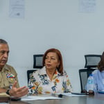 Lee Ballester advirtió que la reunificación familiar no puede justificar la permanencia irregular de extranjeros en territorio dominicano, al tiempo que informó sobre la revisión de los mecanismos de coordinación y los protocolos aplicables a estos casos.