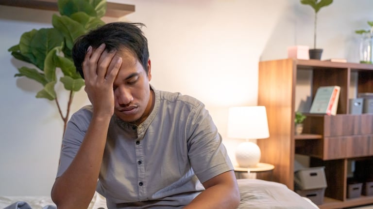 Expertos advierten sobre riesgo de hipertensión en personas que duermen menos de seis horas