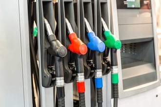 Choferes del transporte público y privado con expectativas por los precios de los combustibles