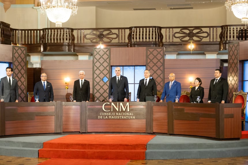 Durante la jornada, los aspirantes continúan exponiendo sus perfiles, experiencia y propuestas ante los miembros del Consejo Nacional de la Magistratura, como parte del proceso establecido para la selección de los próximos jueces de la Suprema Corte de Justicia.