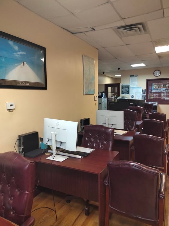 An interior shot of Extreme Realty Associates
