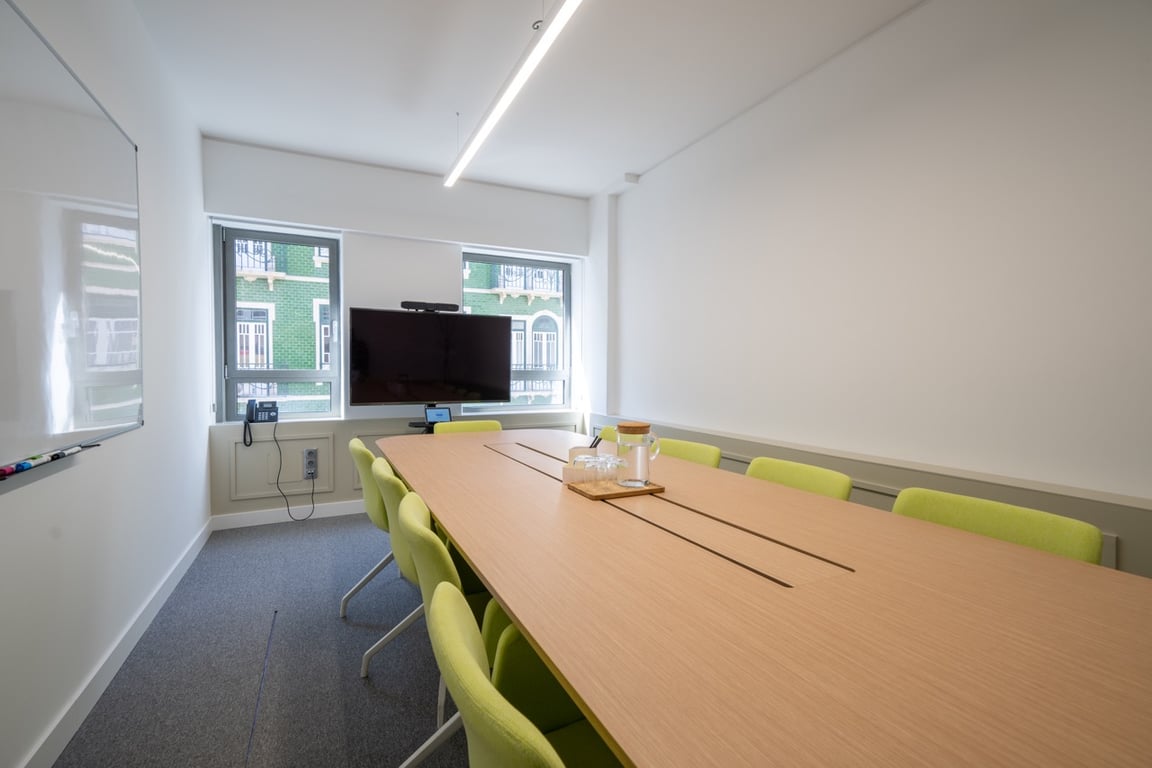 An interior shot of Alfama Meeting Room
