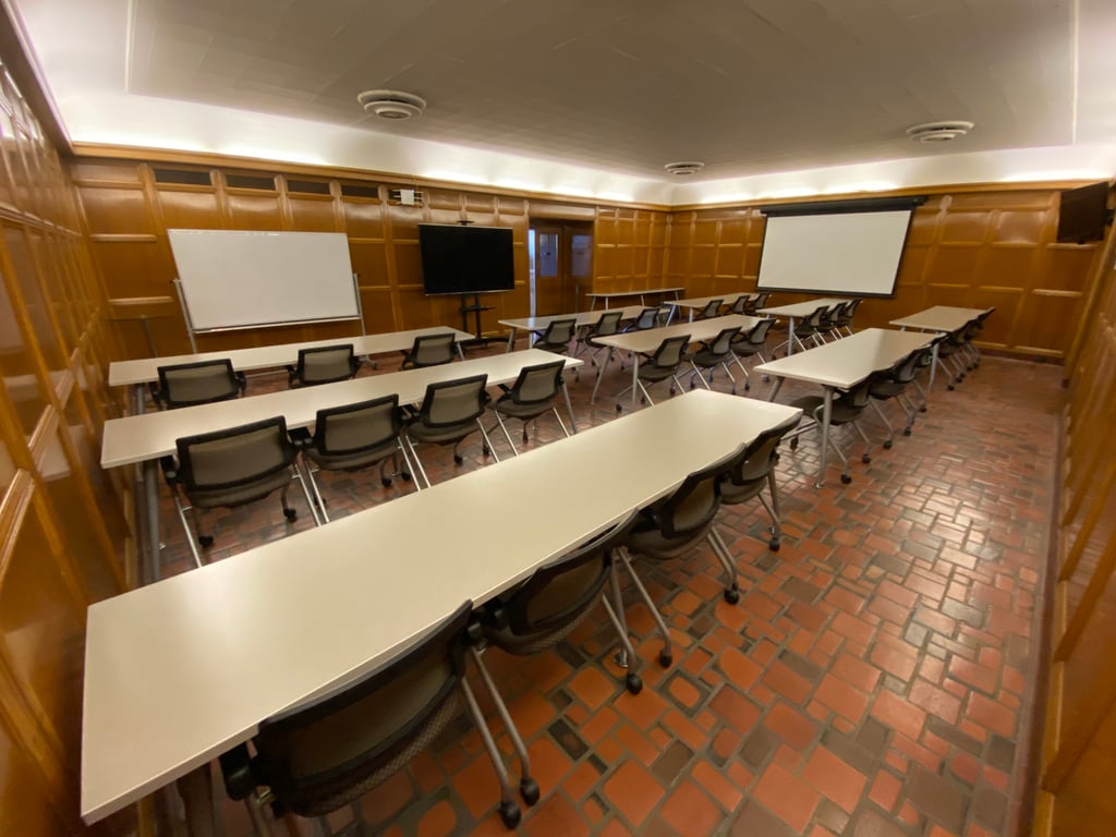 The Classroom | Meeting Room