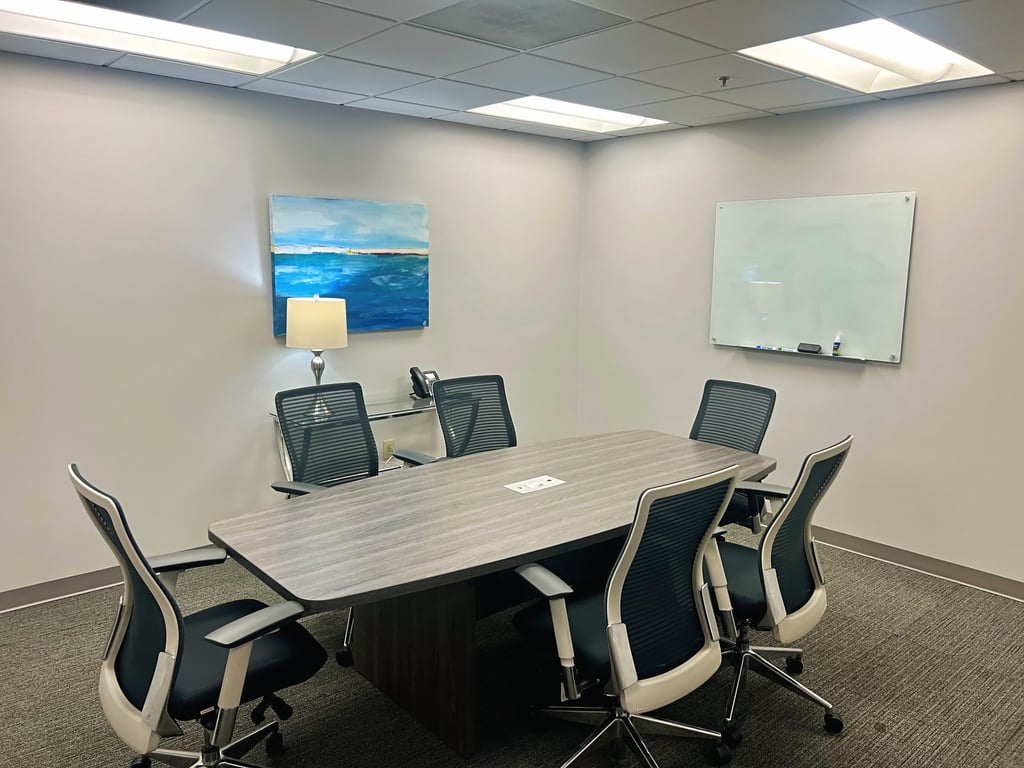 An interior shot of Peach Meeting Room