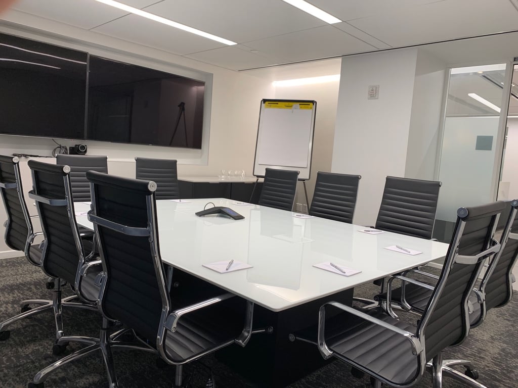 Olympus Conference Room (Up to 10 People)