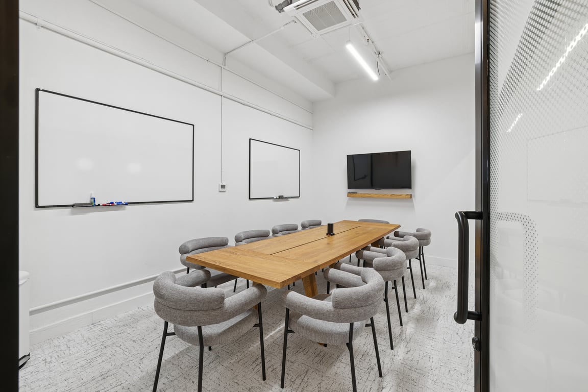 An interior shot of Broadway Meeting Room 401 A