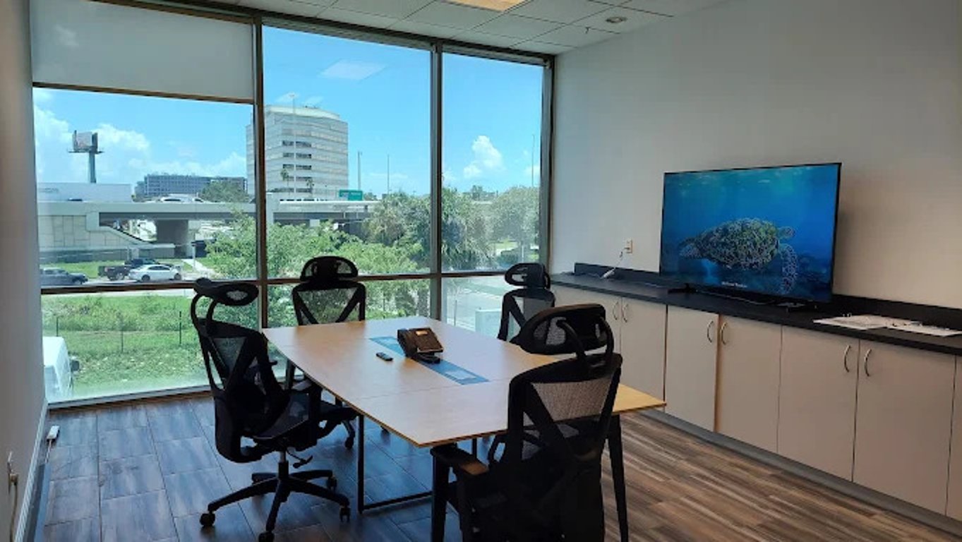 An interior shot of CoCreativ Westshore Blvd