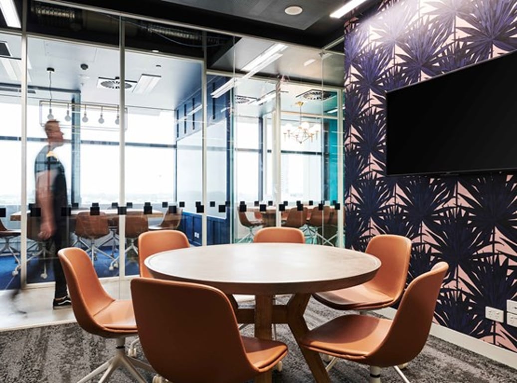 An interior shot of Between Two Ferns