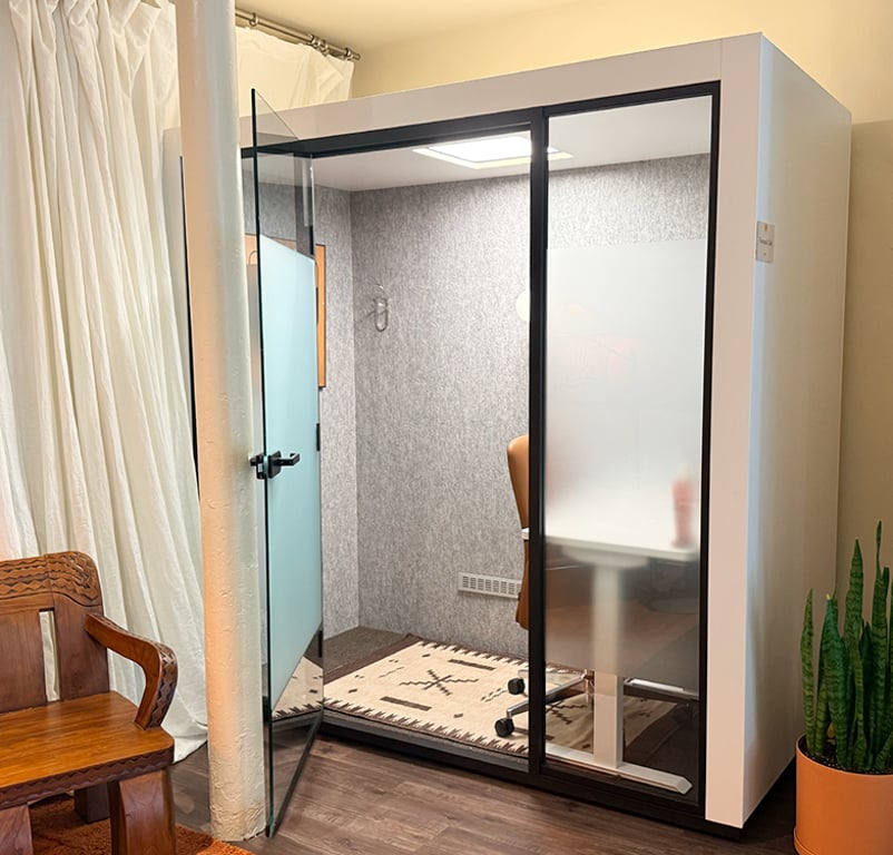 An interior shot of ALCOVE Pod 9 - Montauk Club