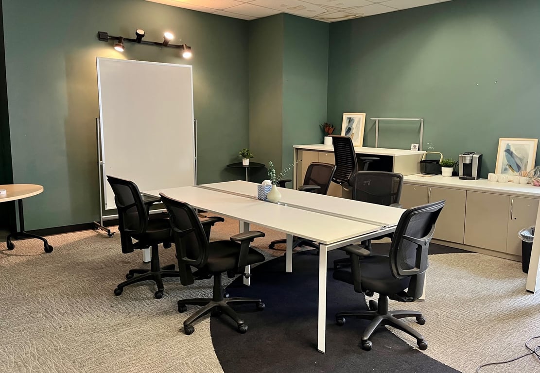 An interior shot of Makers Alley Classroom (Verizon only)