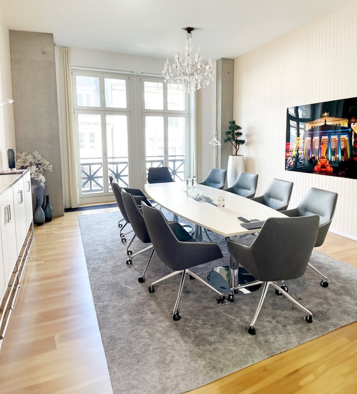 An interior shot of Conference Room "Voltaire"