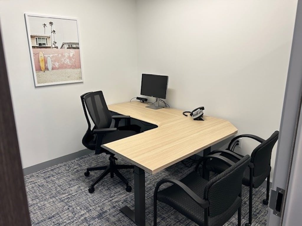 An interior shot of Day Office 725