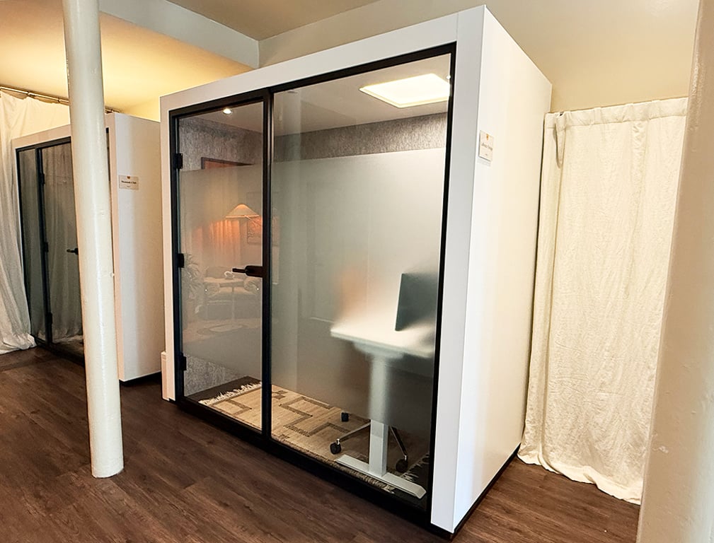 An interior shot of ALCOVE Pod 8 - Lullwater Bridge