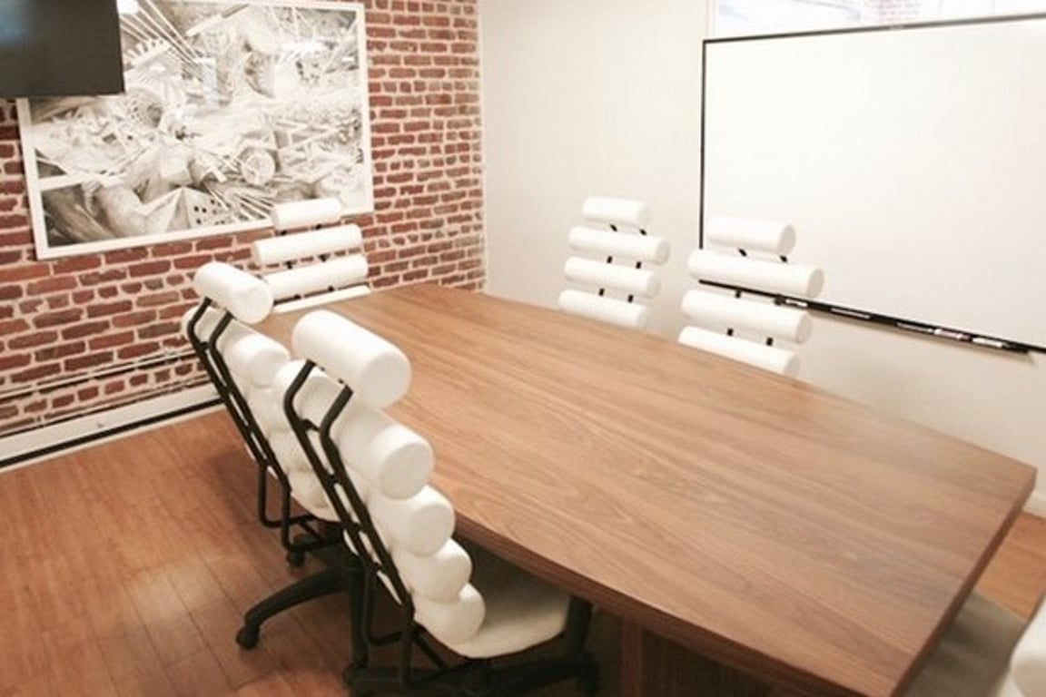 An interior shot of Oliver Vernon - Small Conference Room