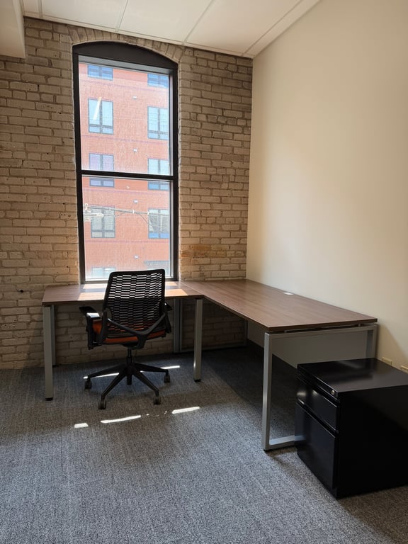 An interior shot of Windowed Day Office at Coco Northeast
