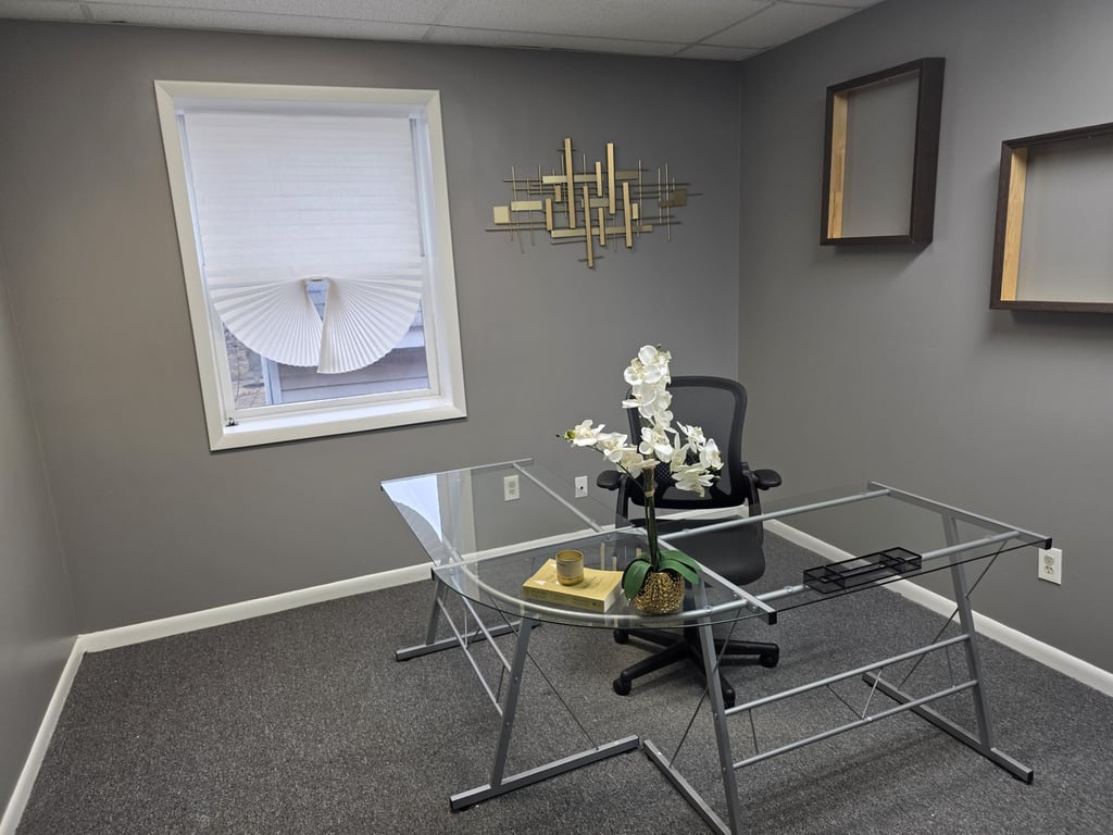 An interior shot of Executive Window Suite