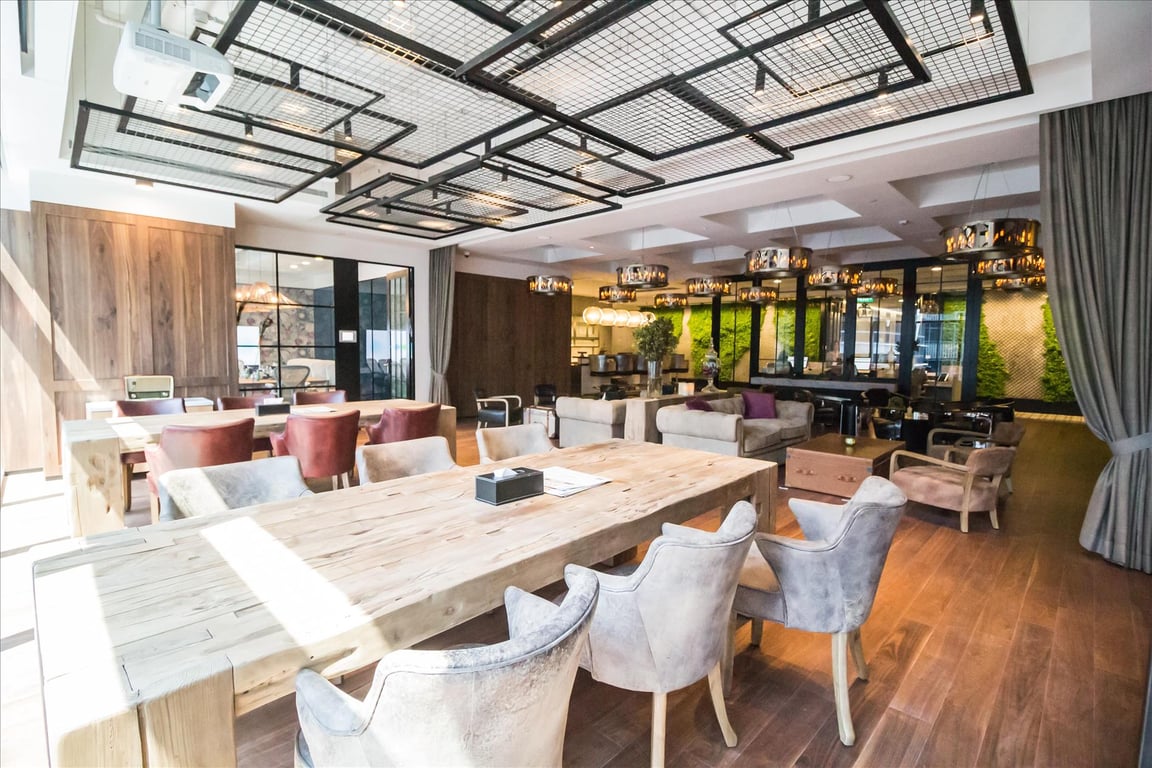 An interior shot of The Executive Centre - Frasers Tower