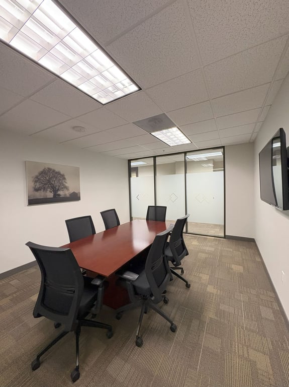 An interior shot of B Meeting Room