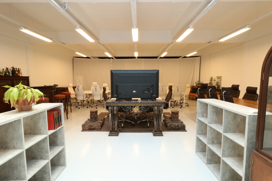 An interior shot of Space D - Events / Meetings - Loft F