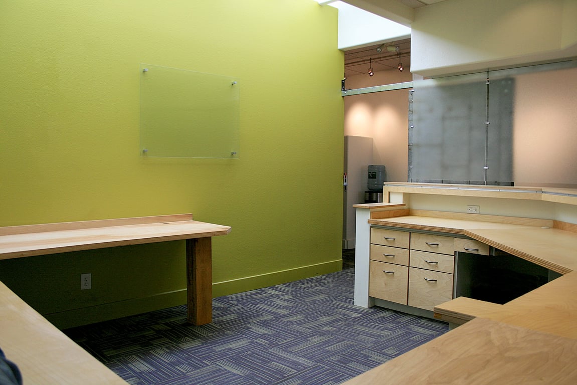 An interior shot of Floating Office Day Rental