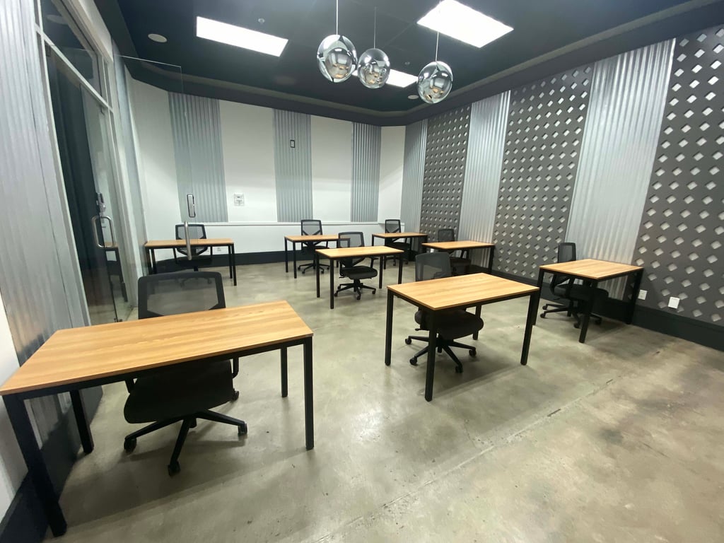 An interior shot of Large Office