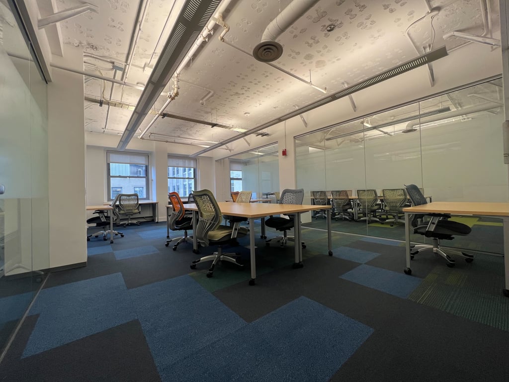 An interior shot of Private Office (5-6 person)