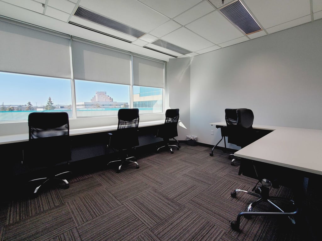 An interior shot of Private office 4 - 6 User