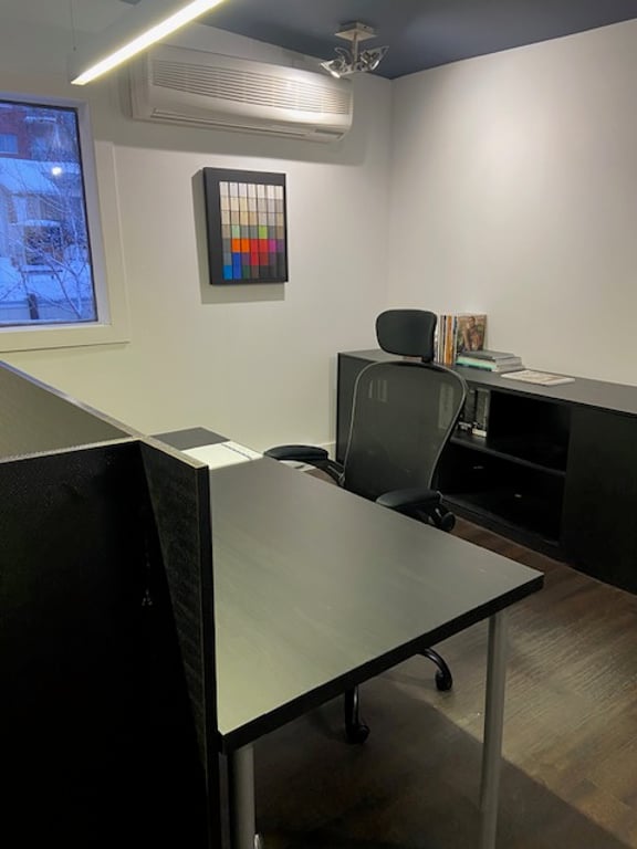 An interior shot of Bureau 4 / Desk Space 4