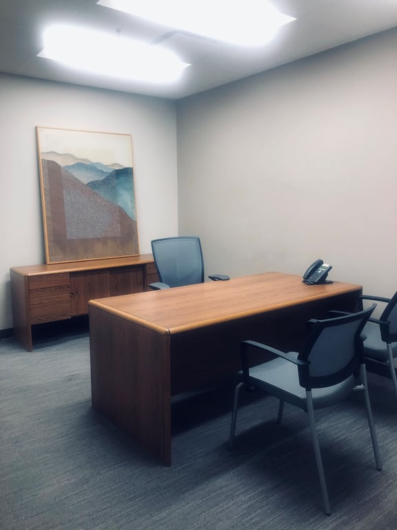 An interior shot of Interior view 150 sq ft office