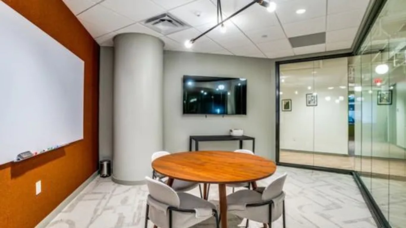 An interior shot of Elm Meeting Room