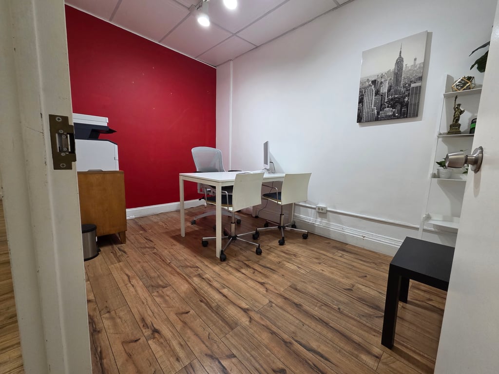 An interior shot of 704-J: Private Office for 4 in Manhattan