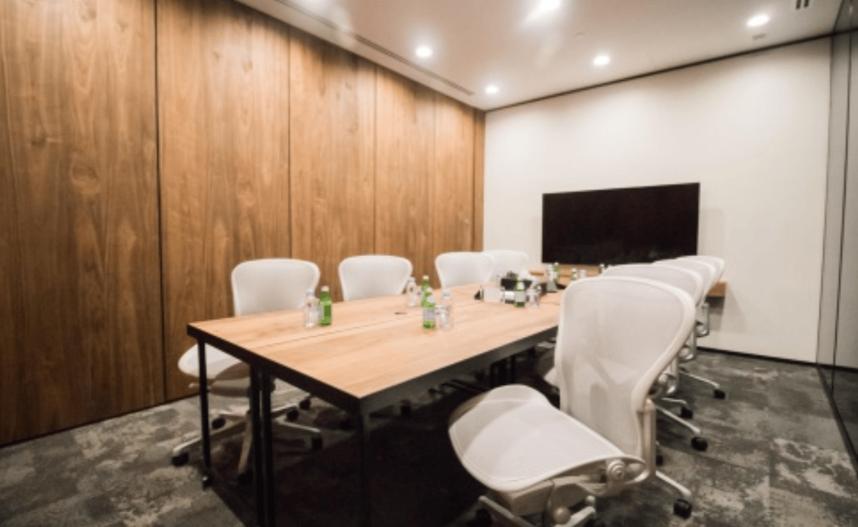 An interior shot of 17C Meeting Room