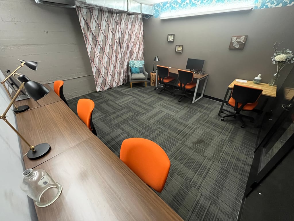 An interior shot of 6 Person Day Office