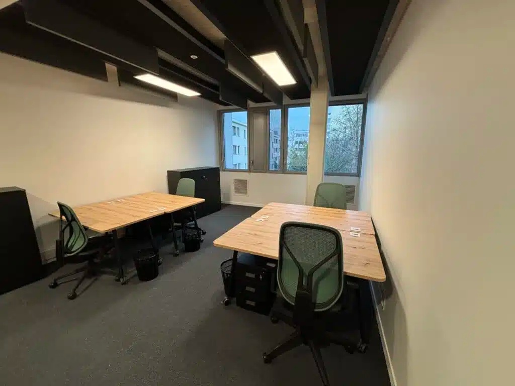 An interior shot of Bureau 4 Postes