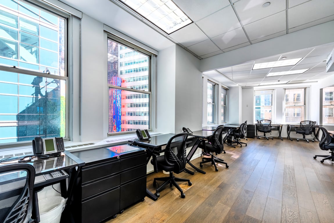 An interior shot of Corner Windowed Suite 5025/26/27