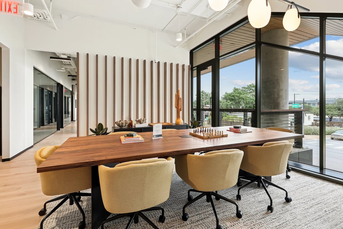 An interior shot of Industrious - E 7th St.